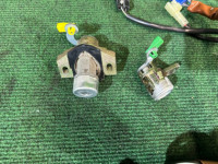 ชุดล็อกพร้อมกุญแจ SUBARU LANCASTER OEM 57491AE740 BH9 2001 GREEN 1U7