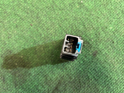 สวิตช์ไฟตัดหมอก SUBARU LANCASTER OEM 83001AE000 BH9 2001 EJ254 AT