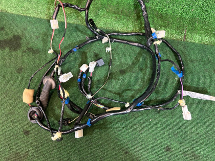 สายไฟฝาท้าย SUBARU LANCASTER OEM 81812AE210 BH9 2001 EJ254 AT