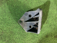 Suporte direito do para-choques traseiro SUBARU LANCASTER OEM 57707AE060 BH9 2001 GREEN 1U7