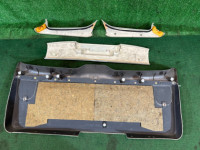バックドアトリム SUBARU LANCASTER OEM 94320AE011AC BH9 2001 GREEN 1U7