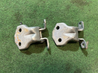 บานพับประตูหน้าขวา SUBARU LANCASTER OEM 61220AC000 61220AC010 BH9 2001 GREEN 1U7