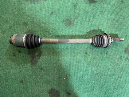 เพลาขับหน้า 28321FE040 SUBARU LANCASTER