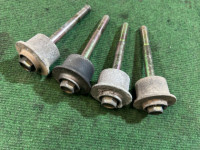 สเปเซอร์หลัง SUBARU LANCASTER OEM 20176AE020 901000176 BH9 2001 EJ254 AT