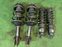 โช้คอัพ 20310AE340 20310AE350 20330AE100 20365AE130 SUBARU LANCASTER