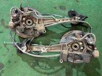 Cubos traseiros SUBARU LANCASTER OEM 28474AE000 28462AE011 BH9 2001 EJ254 AT