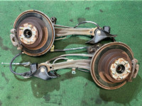 Cubos traseiros SUBARU LANCASTER OEM 28474AE000 28462AE011 BH9 2001 EJ254 AT