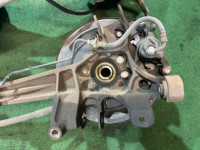 Cubos traseiros SUBARU LANCASTER OEM 28474AE000 28462AE011 BH9 2001 EJ254 AT