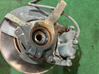 ดุมล้อหน้า SUBARU LANCASTER OEM 28313AE020 28313AE030 28052AA000 26310AC041 BH9 2001 EJ254 AT