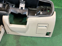 คอนโซลหน้า SUBARU LANCASTER OEM 66045AE000ML BH9 2001 GREEN 1U7