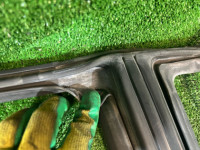 ยางขอบประตูขวา SUBARU LANCASTER OEM 63521AE020 BH9 2001 GREEN 1U7