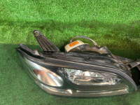 ไฟหน้า Ксенон SUBARU LANCASTER OEM 84001AE300 84001AE310 BH9 2001