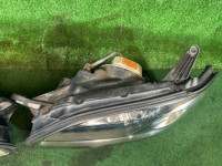 ไฟหน้า Ксенон SUBARU LANCASTER OEM 84001AE300 84001AE310 BH9 2001