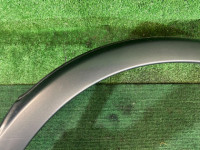 左后轮眉 SUBARU LANCASTER OEM 91112AE490YF BH9 2001 GREEN 1U7