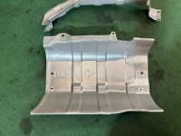 Тепловые экраны бочек SUBARU LANCASTER OEM 42054AE000 59024AE010 BH9 2002 EJ254 AT