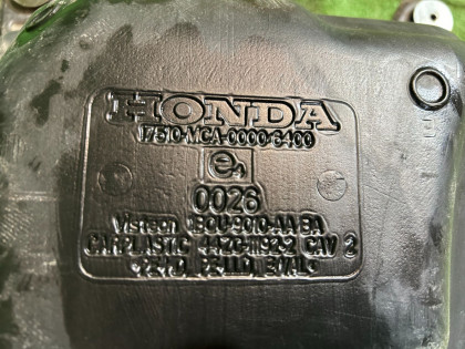 Fuel tank HONDA GOLD OEM 17510-MCA-010 2002