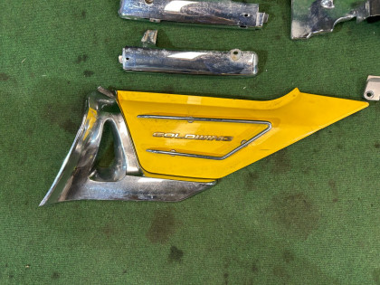 Coberturas cromadas dos painéis inferiores Обтекатели хром HONDA GOLD OEM 83700-MCA-000ZC 61105-MCA-010 2002