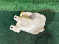 กระปุกน้ำฉีดกระจก SUBARU FORESTER OEM 86610FC000 SF5 1997 EJ20G AT