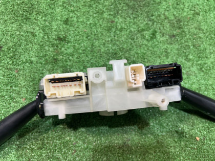 สวิตช์ก้านคอพวงมาลัย SUBARU FORESTER OEM 83111FC030 SF5 1997 EJ20G AT