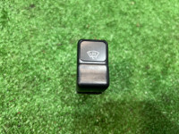 Interruptor do desembaciador dianteiro SUBARU FORESTER OEM 83001FA041 SF5 1997 EJ20G AT