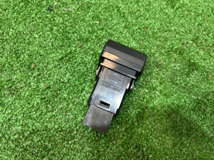 后窗除雾开关 SUBARU FORESTER OEM 83041FC020OE SF5 1997 EJ20G AT
