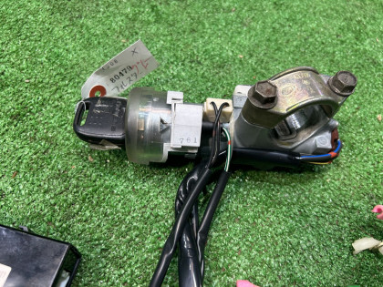 ชุดล็อกพร้อมกุญแจ SUBARU FORESTER OEM 57491FC010 83121FC100 SF5 1997 SILVER 406