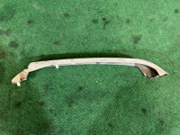 右ヘッドライト下ガーニッシュ SUBARU FORESTER OEM 57112FC000SG SF5 1997
