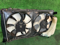 Радиатор двигателя SUBARU FORESTER OEM 45111FC000 SF5 1997 EJ20G AT