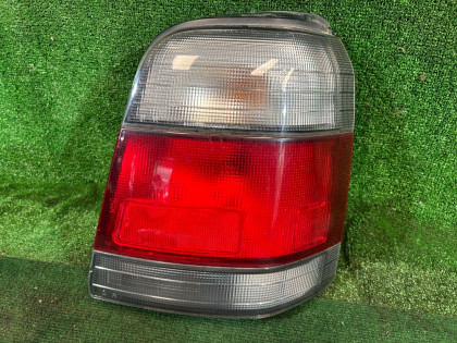 ไฟท้ายขวา 220-20597R SUBARU FORESTER OEM 84201FC020 SF5 1997
