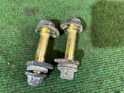 Tornillos de caída traseros SUBARU OUTBACK OEM 901700122 902350006 903100171 20560AA011 BP9 2004 EJ253 AT