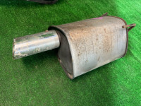 หม้อพักไอเสีย и средняя часть SUBARU OUTBACK OEM 44200AG160 44300AG040 44300AG050 BP9 2004 EJ253 AT