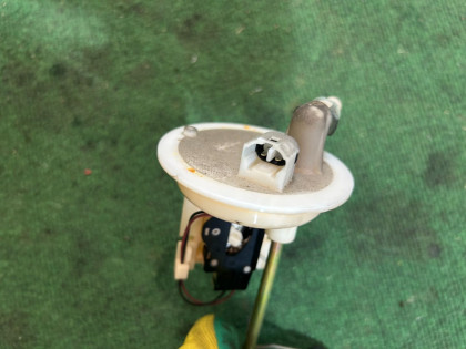Fuel level sensor SUBARU OUTBACK OEM 42081AG000 BP9 2004 EJ253 AT