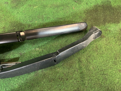 ワイパーブレード SUBARU OUTBACK OEM 86532AG051 86532AG000 BP9 2004