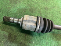 เพลาขับหน้า SUBARU OUTBACK OEM 28321AG000 BP9 2004 EJ253 AT