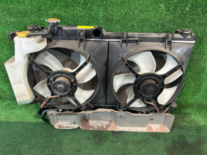 หม้อน้ำ SUBARU OUTBACK OEM 45111AG000 BP9 2004 EJ253 AT