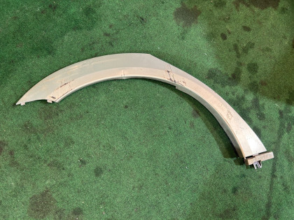 Ensanchador de aleta derecho SUBARU OUTBACK OEM 91112AG020GA BP9 2004 GOLD 39J