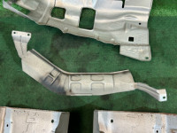 マフラーヒートシールド SUBARU OUTBACK OEM 42054AG000 59024AG061 59024AG071 BP9 2004 EJ253 AT