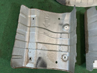 マフラーヒートシールド SUBARU OUTBACK OEM 42054AG000 59024AG061 59024AG071 BP9 2004 EJ253 AT