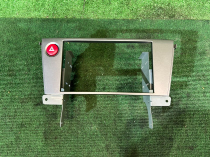 2-DIN head unit bezel SUBARU OUTBACK OEM 66201AG000 BP9 2004 GOLD 39J