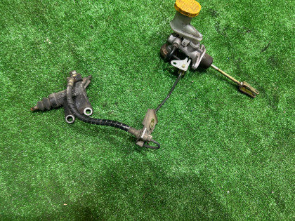 แม่ปั๊มคลัตช์บน Свап SUBARU LEGACY OEM 30622AA010 30620AA013 BH5 2002 EJ208 MT5