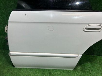 Дверь задняя левая SUBARU LEGACY OEM 60400AE410 BH5 2002 WHITE 51E