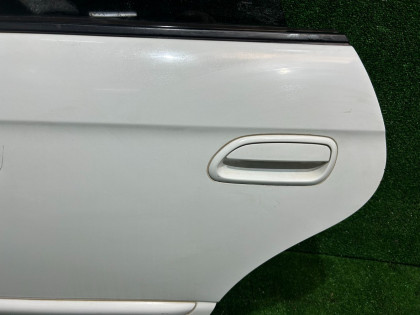 Дверь задняя левая SUBARU LEGACY OEM 60400AE410 BH5 2002 WHITE 51E