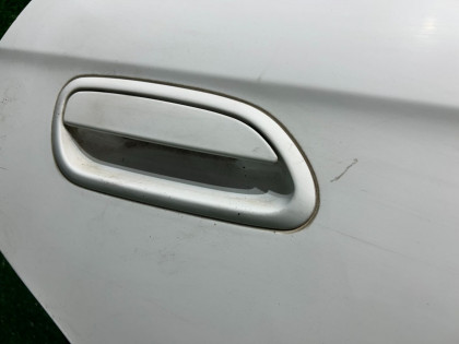 Puerta trasera derecha SUBARU LEGACY OEM 60400AE400 BH5 2002 WHITE 51E
