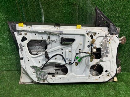 左フロントドア SUBARU LEGACY OEM 60009AE010 BH5 2002 WHITE 51E