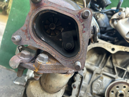 Motor 2 мод  EJ208DWDBE SUBARU LEGACY OEM 10100BF930 BH5 2002 EJ208 MT5