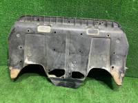 แผ่นกันใต้เครื่อง SUBARU LEGACY OEM 56410AE093 BH5 2002 WHITE 51E
