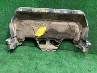 แผ่นกันใต้เครื่อง SUBARU LEGACY OEM 56410AE093 BH5 2002 WHITE 51E