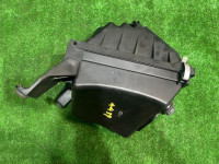 エアクリーナーボックス SUBARU LEGACY OEM 46052FE000 BH5 2002 EJ208 MT5