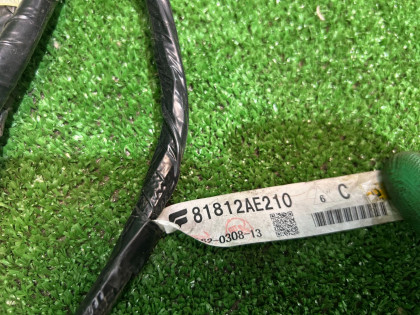 Mazo de cables del portón SUBARU LEGACY OEM 81812AE210 BH5 2002 EJ208 MT5