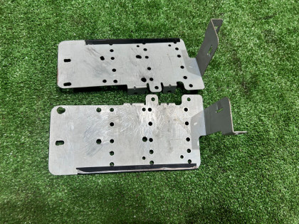 Крепление магнитофона SUBARU LEGACY OEM 66201AE000 BH5 2002